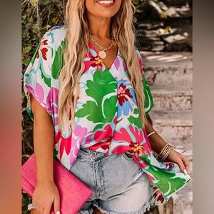 Beautiful Floral Top!  Great for vacation/beach/cruise, etc.